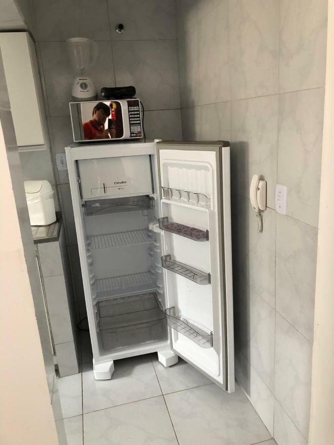 Kitnets Izidro - Tambau